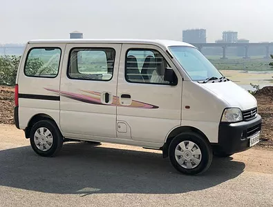 MARUTI-ECHO-4-SEATER-BIG-BOOT-SPACE